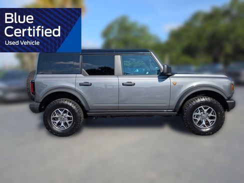 Used 2025 Ford Bronco Badlands AWD/4WD image 3