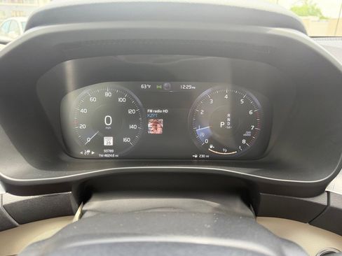 Used 2021 Volvo XC40 T5 Momentum w/ Premium Package AWD/4WD image 14