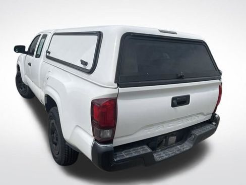 Used 2018 Toyota Tacoma SR RWD image 6