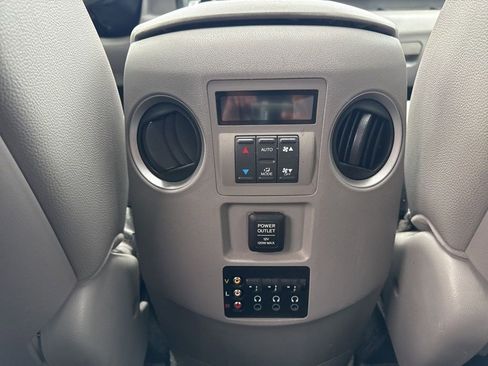 Used 2014 Honda Pilot Touring image 12