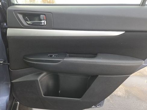 Used 2013 Subaru Outback 2.5i image 22