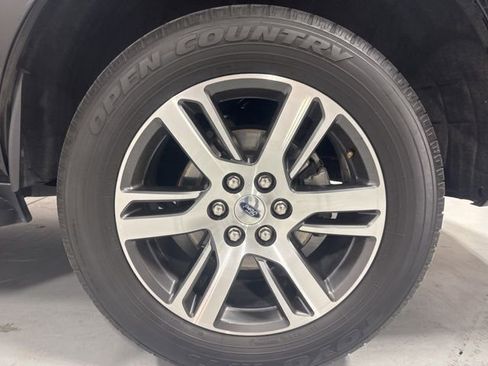 Used 2024 Ford Expedition Limited image 9