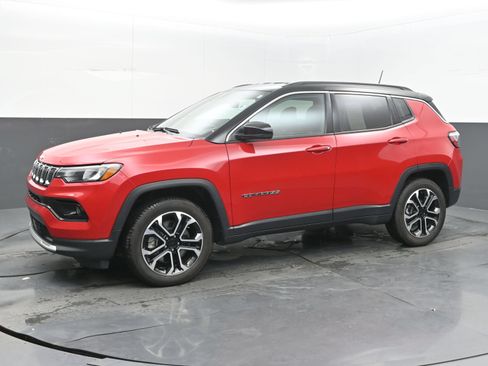 Used 2024 Jeep Compass Limited AWD/4WD image 4