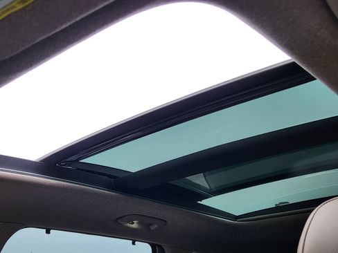 Used 2019 Hyundai Santa Fe Limited image 32