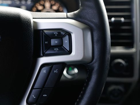 Used 2019 Ford F150 Lariat image 30