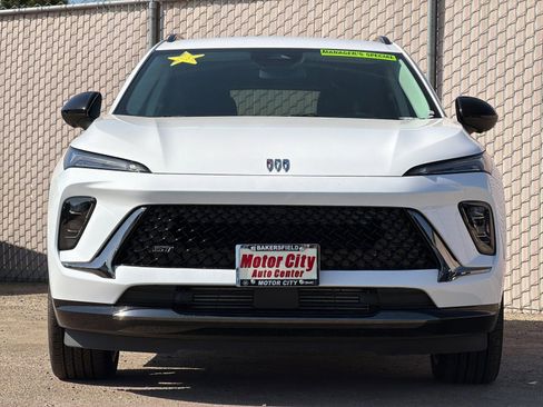 New 2025 Buick Envision Sport Touring image 9