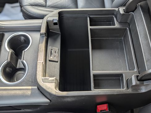 Used 2021 Chevrolet Suburban Z71 image 24