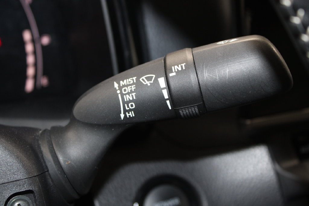 Used 2025 Toyota Camry SE FWD image 34