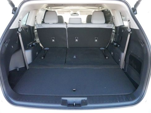 Certified 2026 Toyota Highlander XLE image 18