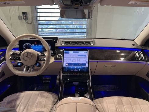 Used 2025 Mercedes-Benz S 63 AMG S image 42