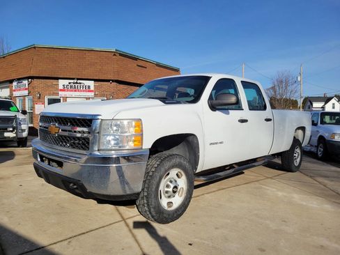 Used 2013 Chevrolet Silverado 2500 W/T image 2