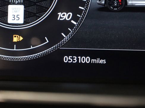 Used 2022 Land Rover Range Rover Sport SVR image 18