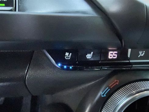 Used 2019 Chevrolet Camaro SS RWD image 28