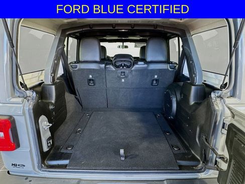 Used 2018 Jeep Wrangler Unlimited Sahara w/ Cold Weather Group image 25