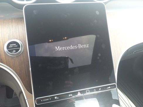 Certified 2025 Mercedes-Benz GLC 300 4MATIC image 30