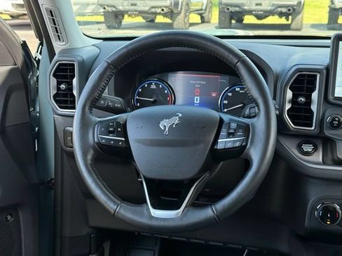 Used 2023 Ford Bronco Sport Outer Banks w/ Tech Package AWD/4WD image 6