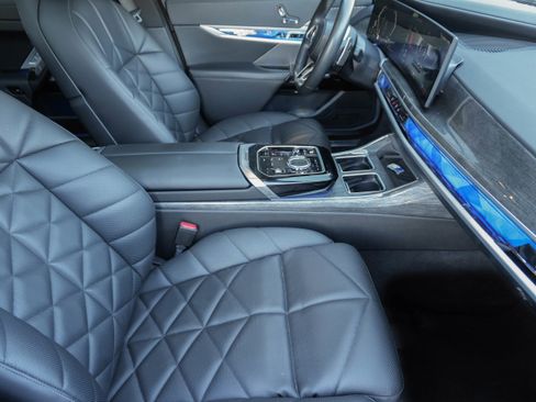 Certified 2023 BMW 740i image 13