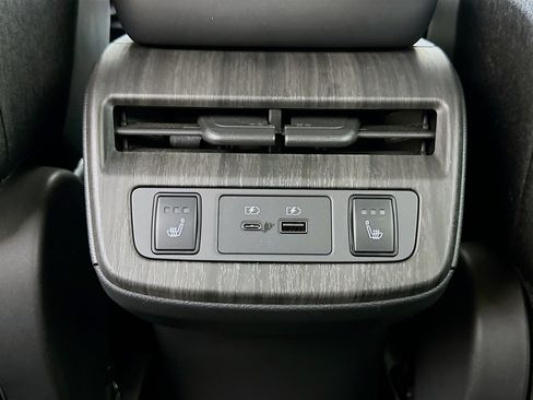 Used 2023 Nissan Ariya ENGAGE image 27