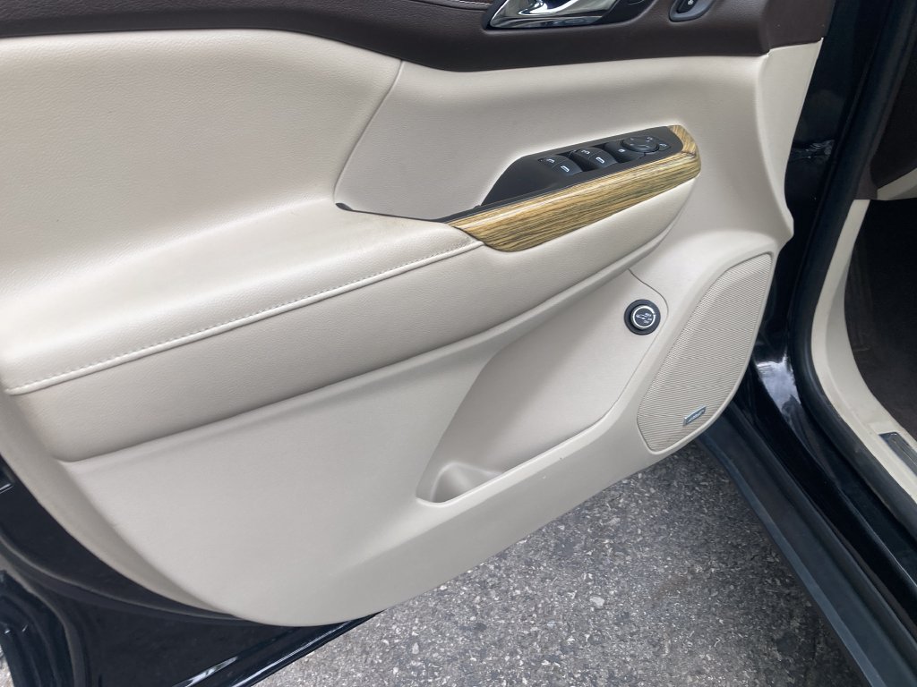 Used 2019 GMC Acadia Denali AWD/4WD image 13