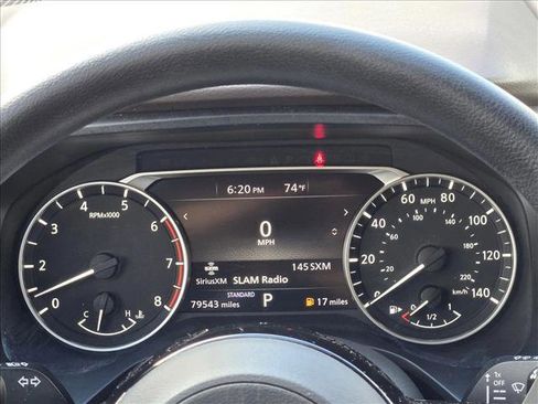 Used 2021 Nissan Rogue S image 11