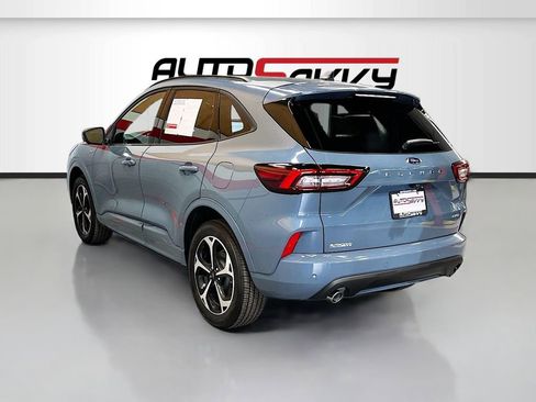 Used 2025 Ford Escape ST-Line Elite w/ Premium Technology Package AWD/4WD image 5