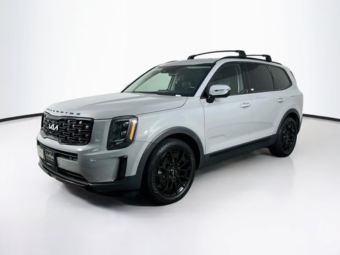 Used 2022 Kia Telluride EX w/ EX Premium Package AWD/4WD image 3