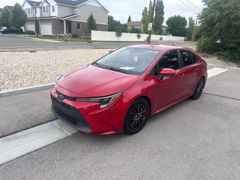 Used 2021 Toyota Corolla LE FWD image 6