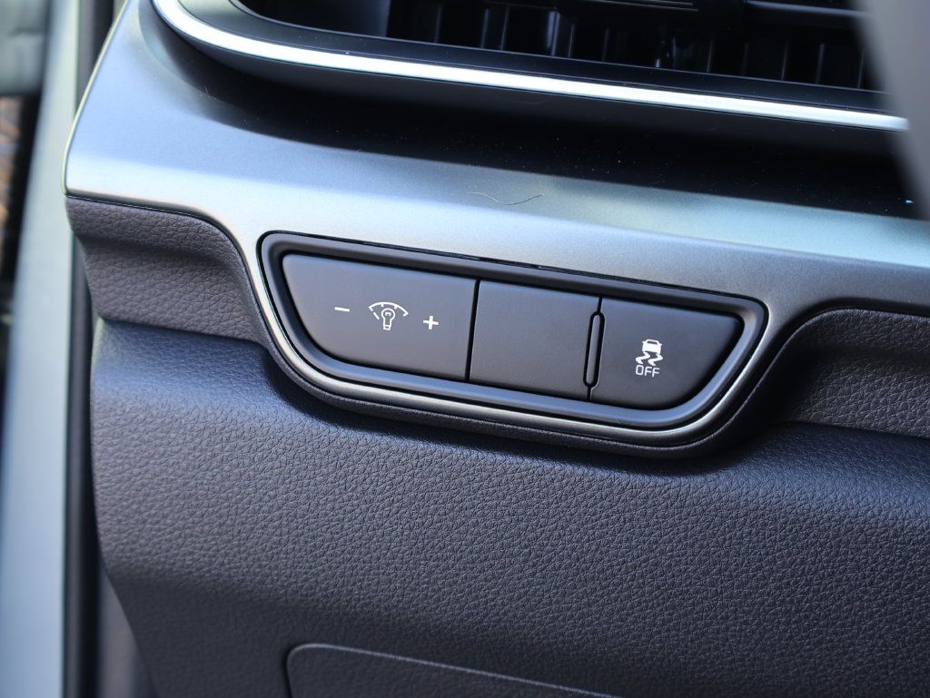 New 2027 Kia Carnival EX w/ Dark Edition Package FWD image 44