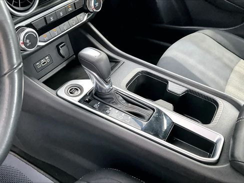 Used 2023 Nissan Sentra SV FWD image 17
