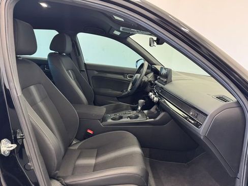 Used 2025 Honda Civic Sport image 16