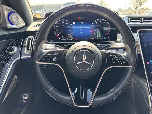 Used 2022 Mercedes-Benz S 580 4MATIC Sedan w/ Rear Seat Package image 25