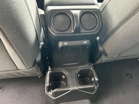 New 2025 Jeep Gladiator Sport image 22