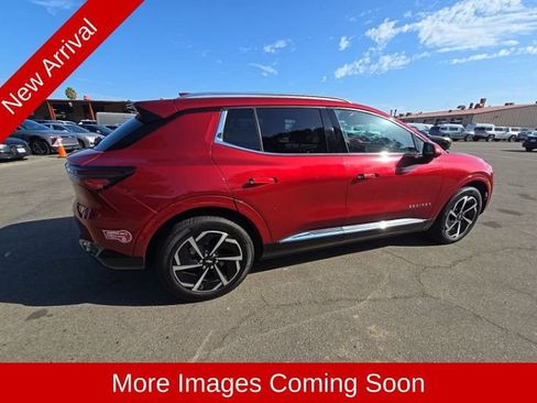 Used 2024 Chevrolet Equinox EV LT FWD image 3