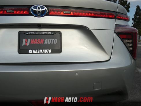 Used 2019 Toyota Mirai FWD image 9