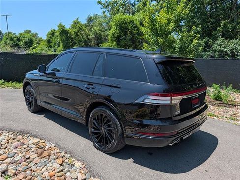 Certified 2023 Lincoln Aviator Reserve w/ Equipment Group 201A AWD/4WD image 3