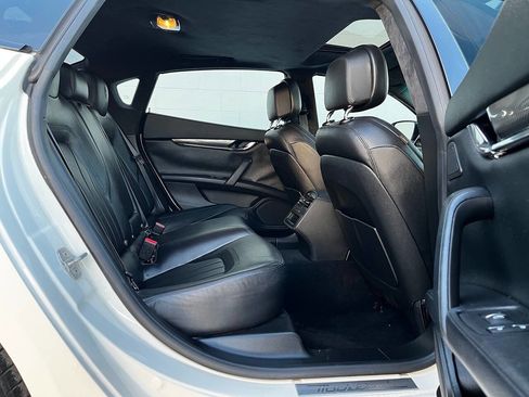 Used 2014 Maserati Quattroporte GTS image 34