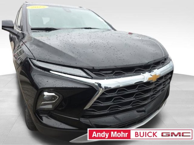 Used 2025 Chevrolet Blazer LT w/ Convenience Package FWD image 2