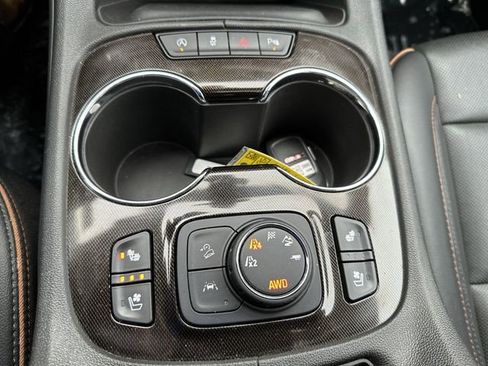 Certified 2023 GMC Acadia AT4 w/ Preferred Package image 35