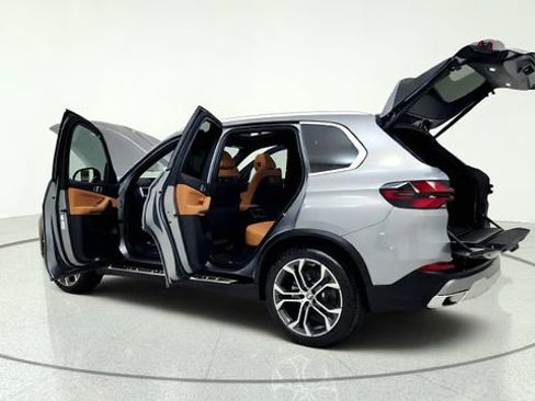Used 2025 BMW X5 sDrive40i w/ Parking Assistance Package RWD image 16