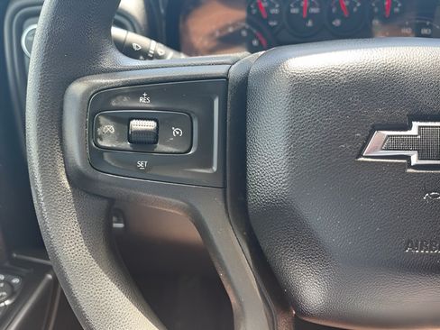 Used 2019 Chevrolet Silverado 1500 Custom Trail Boss w/ Custom Convenience Package AWD/4WD image 17