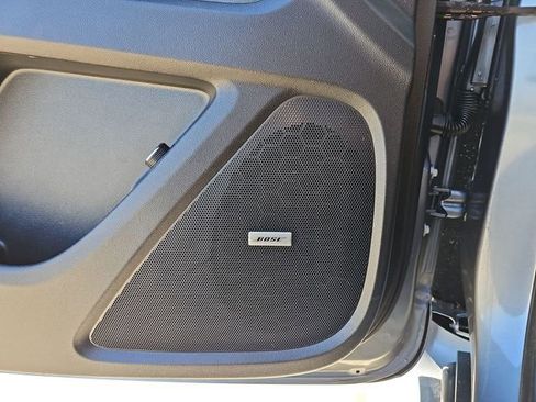 Used 2021 Chevrolet Traverse High Country image 25