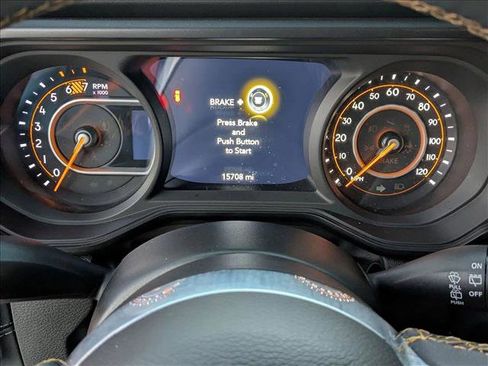 Used 2024 Jeep Wrangler Sahara w/ Technology Group image 10