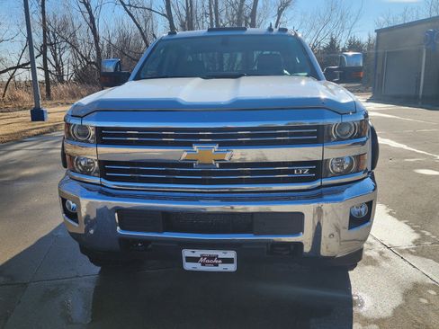 Used 2015 Chevrolet Silverado 2500 LTZ w/ Duramax Plus Package image 2
