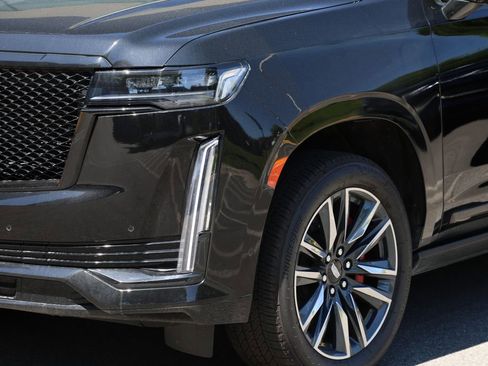 Used 2023 Cadillac Escalade Sport w/ Touring Package AWD/4WD image 6