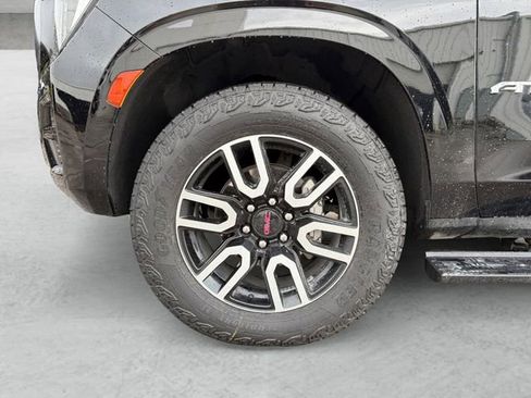 Used 2023 GMC Yukon XL AT4 w/ AT4 Premium Package image 23