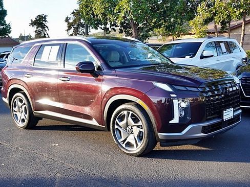 Certified 2024 Hyundai Palisade Limited image 6