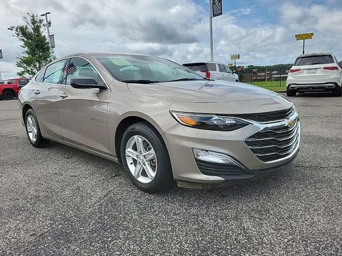 Used 2023 Chevrolet Malibu LS FWD image 3