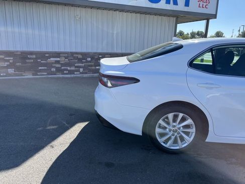 Used 2024 Toyota Camry LE image 11