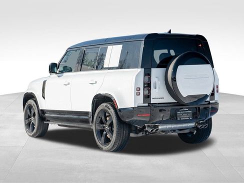 New 2025 Land Rover Defender 110 V8 image 6