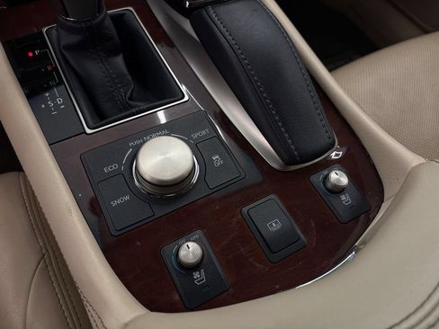 Used 2015 Lexus LS 460 w/ Comfort Package RWD image 29